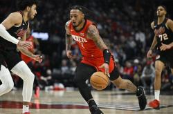 清晨波特兰开拓者备战亚冠，篮板制胜细节曝光，媒体盛赞，资深球员宣示担当