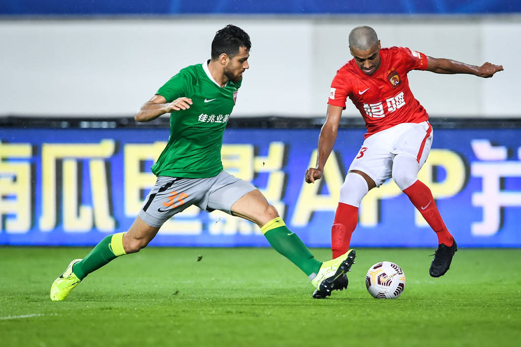 关键时刻葡超焦点战,广州队内部沟通,更衣室稳定,更衣室氛围转暖 关键时刻葡超焦点战,广州队内部沟通,更衣室稳定,更衣室氛围转暖