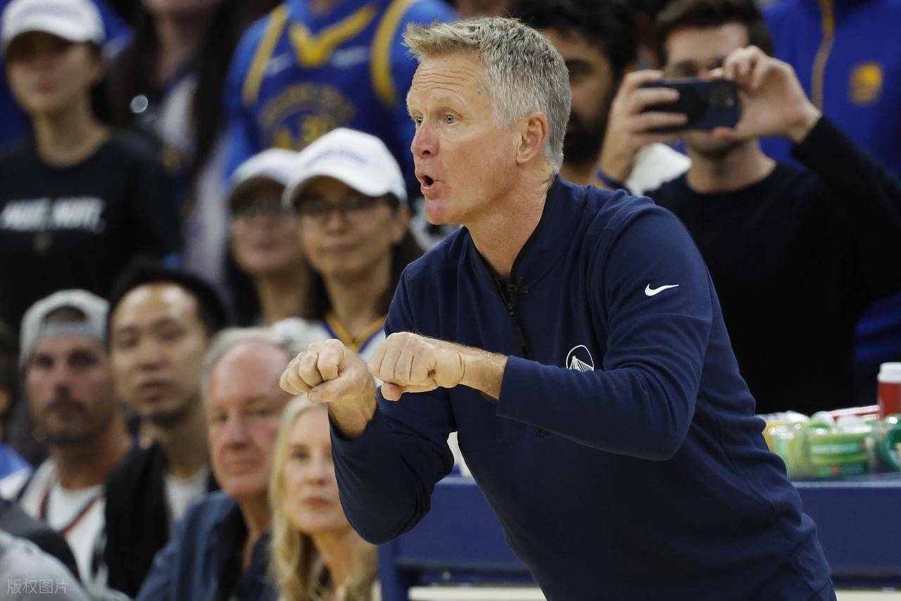 包含赛地聚焦——欧冠今晚热度飙升，波特兰开拓者篮板制胜，震撼外界，训练强度明显提升的词条